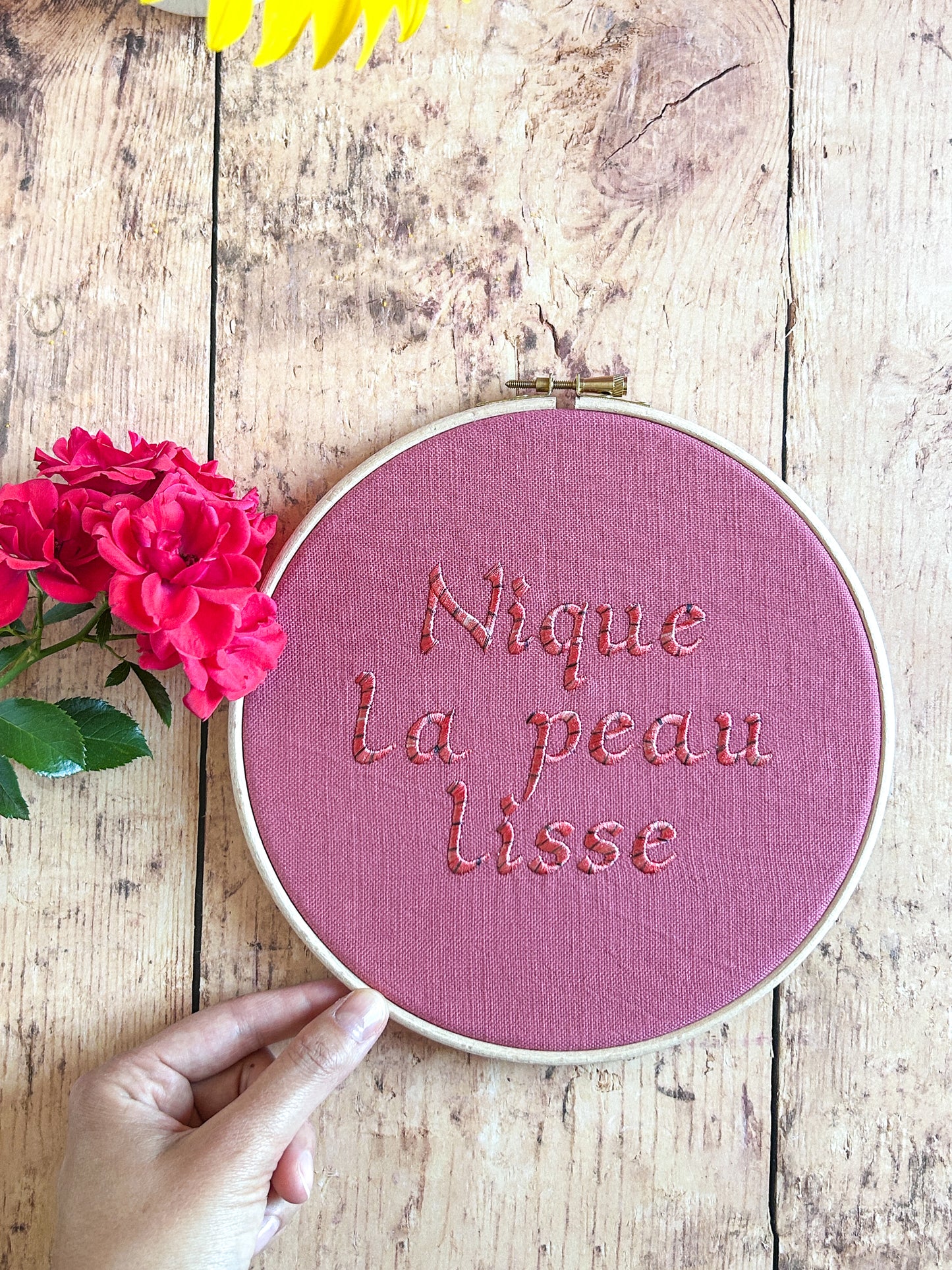 Cercle à broder La Libérée - Nique la peau lisse