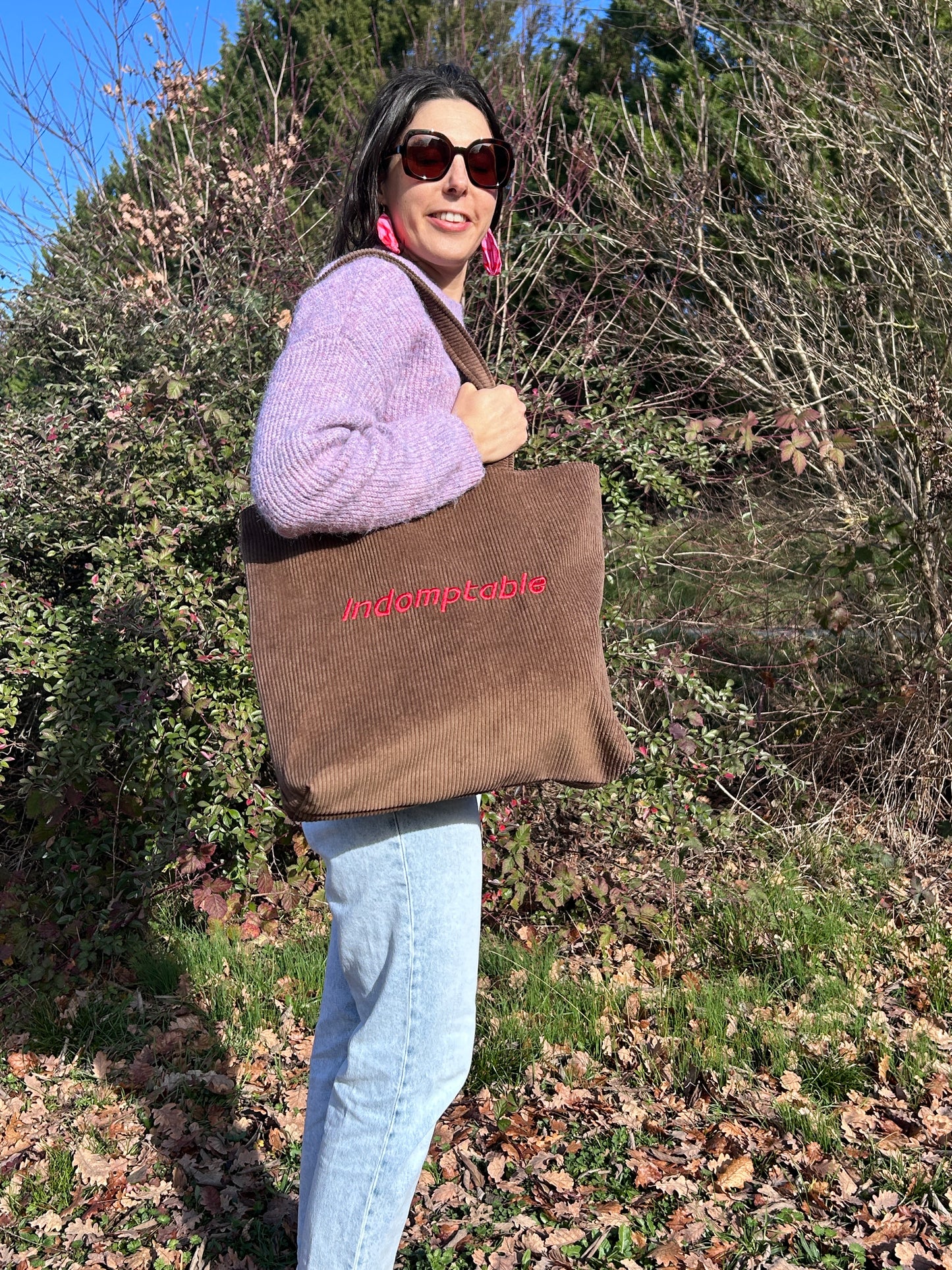 Cabas La Culottée – Brodée “Indomptable” - Velours / La Féline