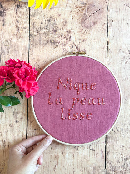 Cercle à broder La Libérée - Nique la peau lisse