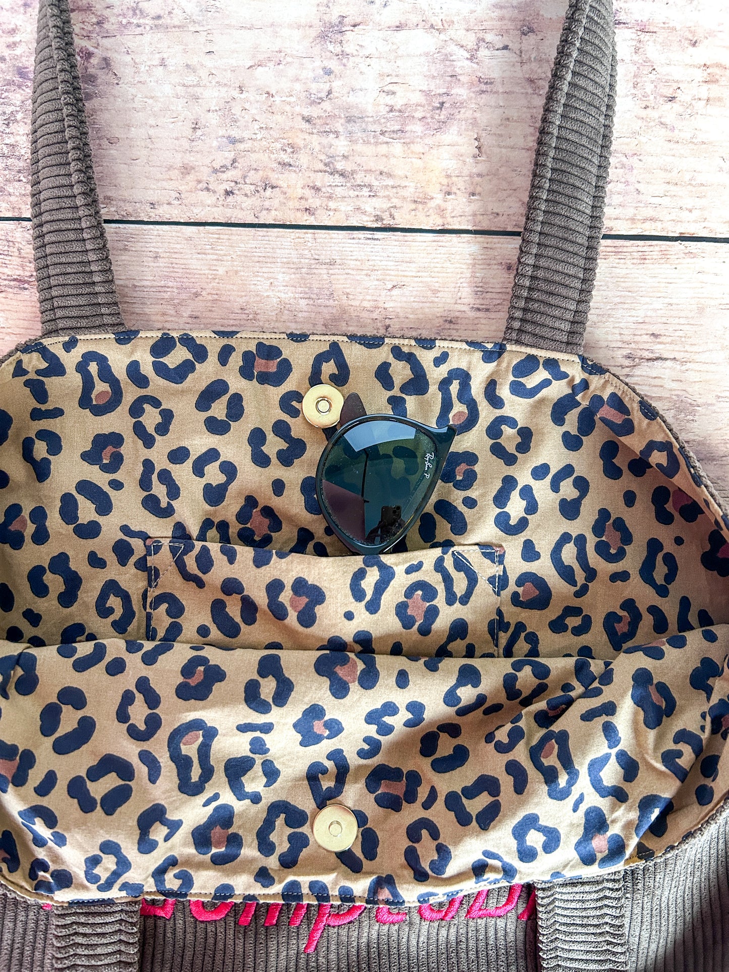 Cabas La Culottée – Brodée “Indomptable” - Velours / La Féline