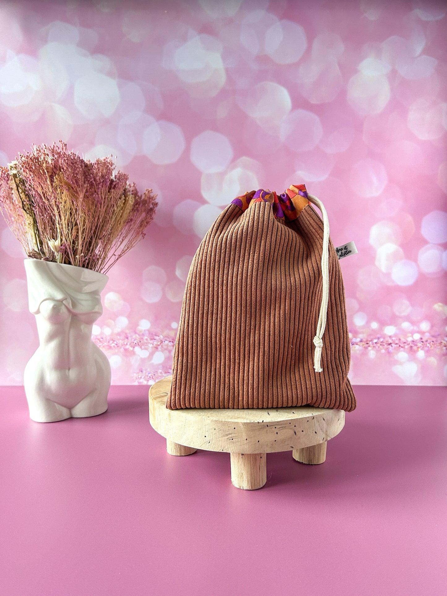 Pochon L'Intrépide – Velours brun / L'Équilibriste