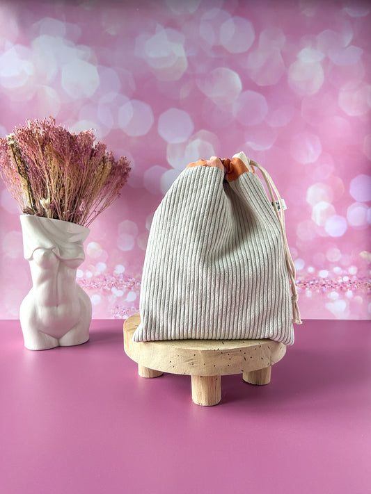 Pochon L'Intrépide – Velours beige / La Plurielle