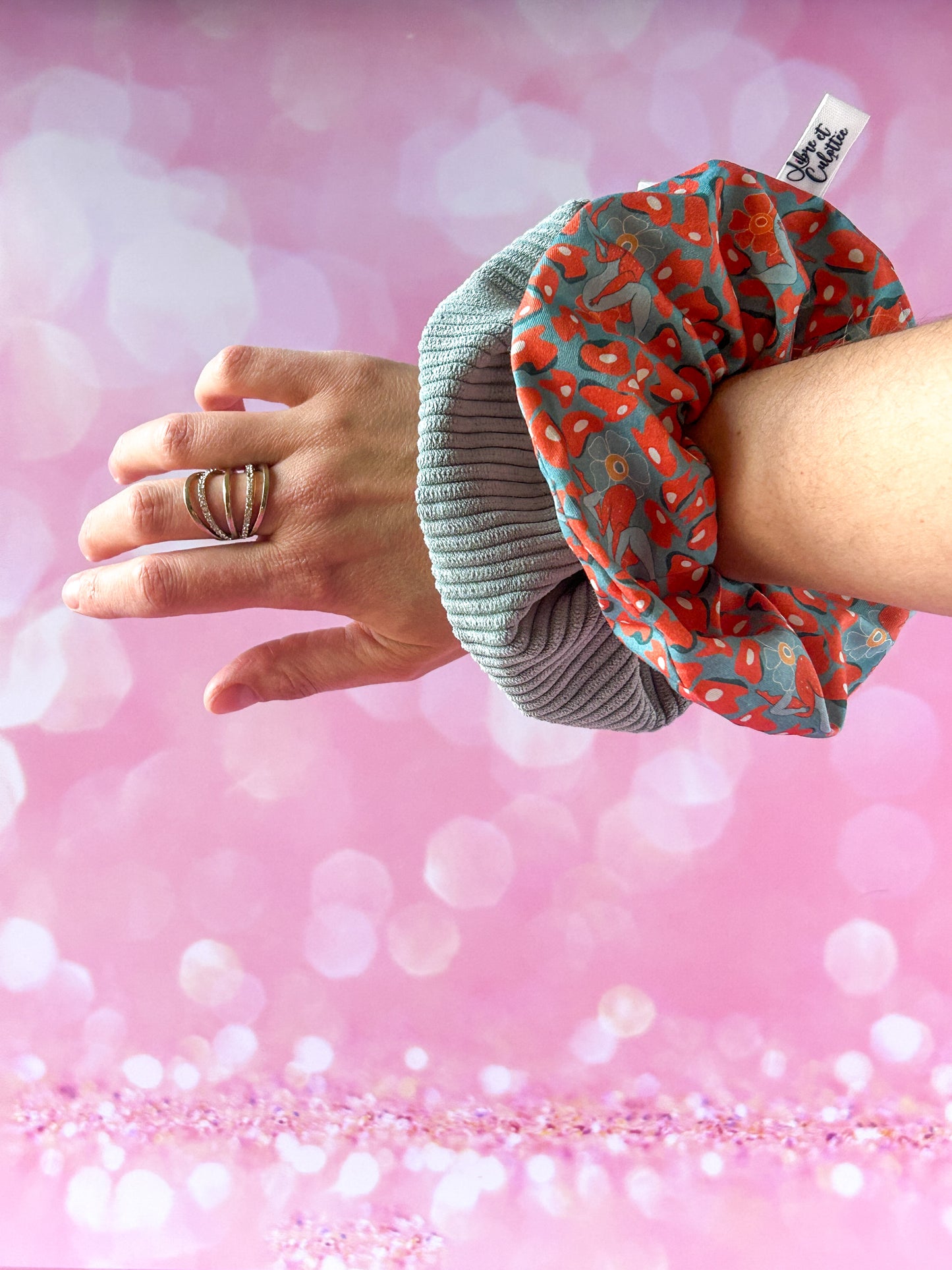 Pochon L'Intrépide – Velours gris / La Florissante