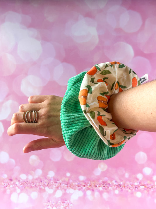 Pochon L'Intrépide – Velours menthe / L'Abricotée