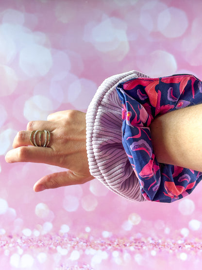 Pochon L'Intrépide – Velours parme / L'Accrochée