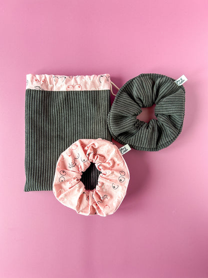 Pochon L'Intrépide – Velours noir / La Libérée