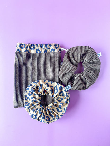 Pochon L'Intrépide – Velours marron / La Féline